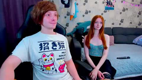 Snapshot of laksmrrr chatting on 03-08-25, 12:41 Lu  Alex online show from 03-08-25, 12:41