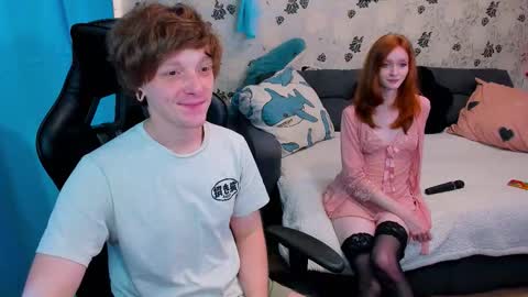 Snapshot of laksmrrr chatting on 10-19-25, 10:05 Lu  Alex online show from 10-19-25, 10:05