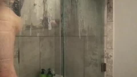 Snapshot of lala8888 chatting on 02-10-25, 01:46 lala8888 online show from 02-10-25, 01:46