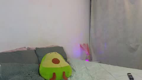 Snapshot of lala_love27 chatting on 11-16-25, 02:06 Joha online show from 11-16-25, 02:06