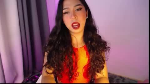 Snapshot of lala_lunaa chatting on 09-18-25, 12:40 luna  online show from 09-18-25, 12:40