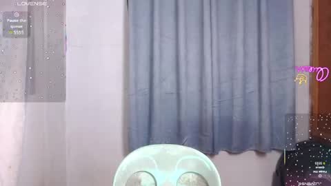 Snapshot of lala_moves chatting on 07-12-26, 12:07 Joxie online show from 07-12-26, 12:07