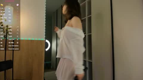 Snapshot of lalajecks chatting on 11-24-25, 08:08 Julia online show from 11-24-25, 08:08