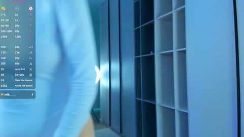 Julia online show from 01-13-26, 08:14