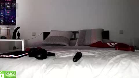 Lola online show from 02-14-26, 05:10