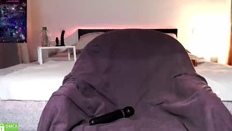 Lola online show from 03-18-26, 07:28