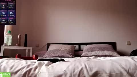 Lola online show from 04-12-26, 02:44