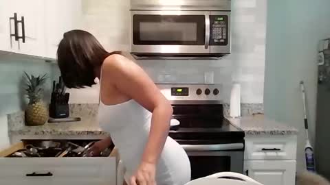 LALOVE99 online show from 04-13-26, 08:36