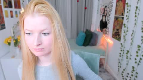 Laly online show from 12-24-24, 07:00