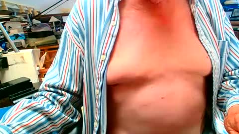 Snapshot of lamarbrazil chatting on 03-07-25, 07:38 lamarbrazil online show from 03-07-25, 07:38