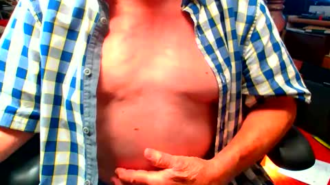 lamarbrazil online show from 04-15-26, 08:42