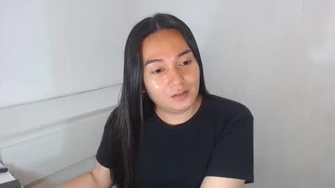 Snapshot of lamerystone chatting on 04-15-26, 09:15 Lamery online show from 04-15-26, 09:15