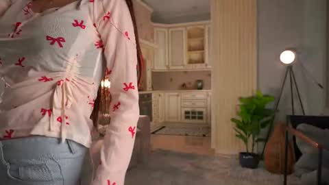Snapshot of lamonicaptak chatting on 07-11-26, 03:20 Emily online show from 07-11-26, 03:20