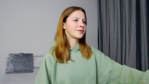 Snapshot of lana__j chatting on 12-14-24, 06:56 Liana online show from 12-14-24, 06:56