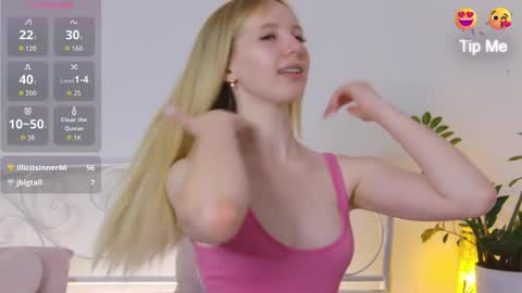 Snapshot of lana__j chatting on 10-13-25, 08:09 Liana online show from 10-13-25, 08:09