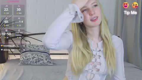 Snapshot of lana__j chatting on 10-15-25, 08:09 Liana online show from 10-15-25, 08:09