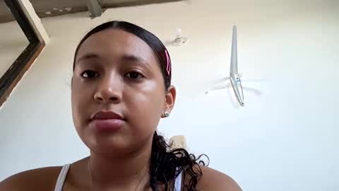 Snapshot of lana__trebol chatting on 09-27-25, 02:00 Lana online show from 09-27-25, 02:00