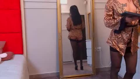 Snapshot of lana_banner chatting on 11-01-25, 09:00 LanaBanner online show from 11-01-25, 09:00