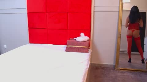 Snapshot of lana_banner chatting on 11-19-25, 06:24 LanaBanner online show from 11-19-25, 06:24