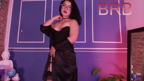 Snapshot of lana_beket_ chatting on 12-14-25, 11:37 Lana online show from 12-14-25, 11:37