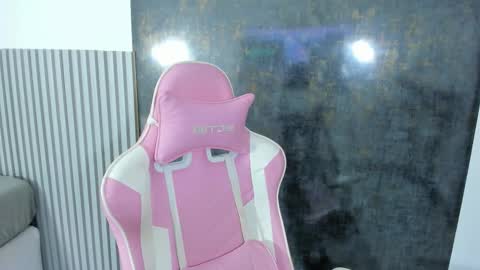 Lana online show from 02-12-26, 08:37