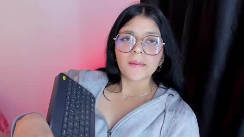 ... .          . ... online show from 03-05-25, 03:07