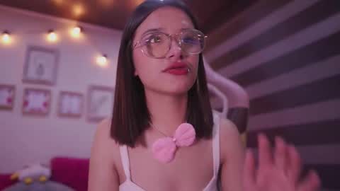 Snapshot of lana_dreams_ chatting on 11-13-25, 10:19 Lana online show from 11-13-25, 10:19