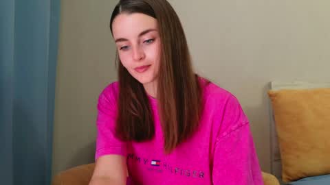 lana_gl online show from 04-22-26, 08:39