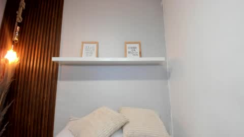 Lana     igauroraaaaaaaaa 1 online show from 05-05-26, 02:08