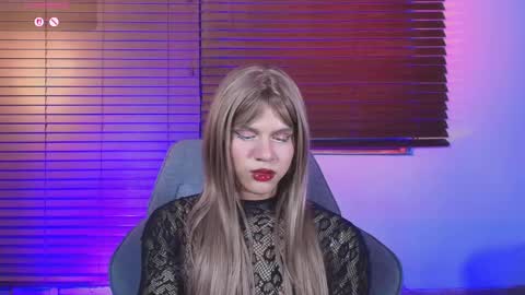 valentino moon online show from 05-30-26, 01:46