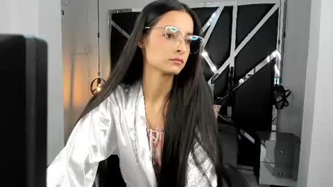 Snapshot of lana_rhoaades chatting on 06-10-26, 12:04 lana_rhoaades online show from 06-10-26, 12:04