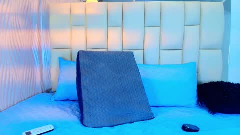 Vanessa  online show from 03-26-26, 12:11