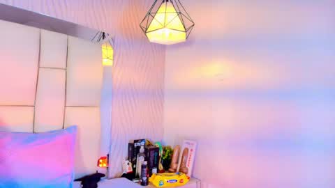 Snapshot of lana_sliim chatting on 05-27-26, 12:02 Vanessa online show from 05-27-26, 12:02