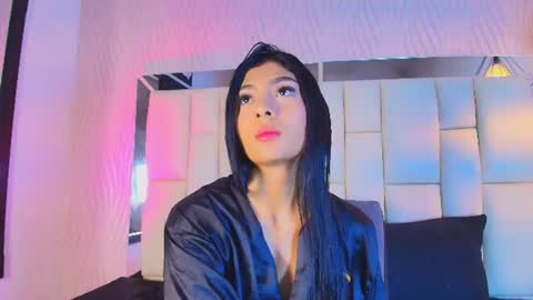 Snapshot of lana_sliim chatting on 06-19-26, 12:09 Vanessa online show from 06-19-26, 12:09