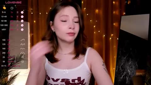 Snapshot of lanablu_ chatting on 03-11-26, 02:17 Lana online show from 03-11-26, 02:17