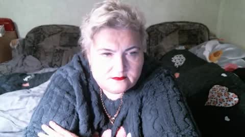 Snapshot of lanacat555 chatting on 12-18-25, 12:27 lanacat555 online show from 12-18-25, 12:27