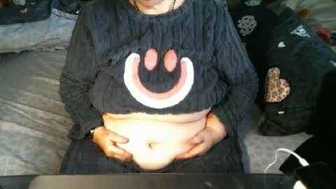 Snapshot of lanacat555 chatting on 12-18-25, 12:33 lanacat555 online show from 12-18-25, 12:33