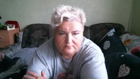 Snapshot of lanacat555 chatting on 12-22-25, 12:02 lanacat555 online show from 12-22-25, 12:02