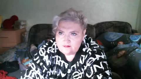 Snapshot of lanacat555 chatting on 02-11-26, 12:48 lanacat555 online show from 02-11-26, 12:48