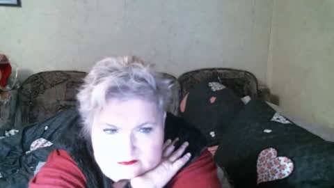 Snapshot of lanacat555 chatting on 03-10-26, 06:24 lanacat555 online show from 03-10-26, 06:24