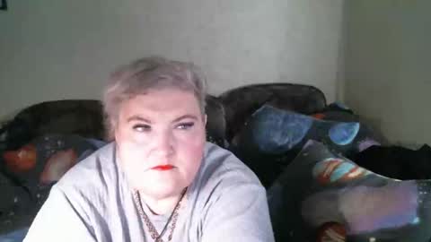 Snapshot of lanacat555 chatting on 04-15-26, 02:18 lanacat555 online show from 04-15-26, 02:18