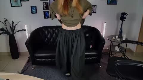 Snapshot of lanafitch chatting on 06-18-26, 11:14 lana online show from 06-18-26, 11:14