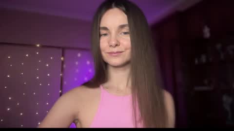 Snapshot of lanaloulou chatting on 02-06-25, 12:00 Lana online show from 02-06-25, 12:00