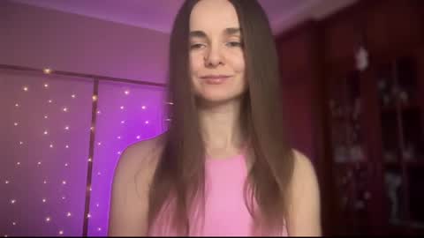 Snapshot of lanaloulou chatting on 03-01-25, 10:42 Lana online show from 03-01-25, 10:42