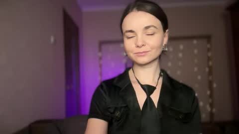 Snapshot of lanaloulou chatting on 09-27-25, 02:38 Lana online show from 09-27-25, 02:38