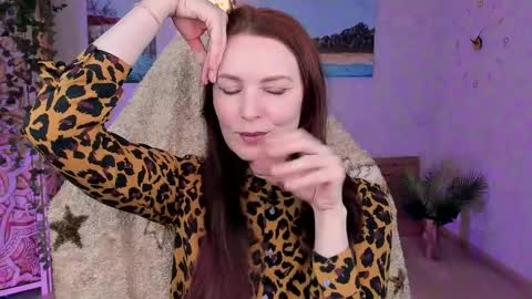 Snapshot of lanaradiance chatting on 04-30-26, 10:54 Lana Radiance online show from 04-30-26, 10:54