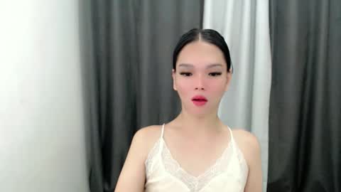 lanawyatt_ online show from 10-09-25, 05:55