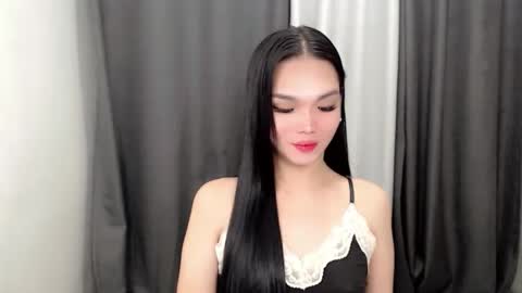 lanawyatt_ online show from 12-01-25, 11:59