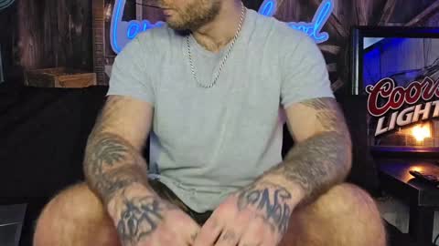 Snapshot of lancehardwood222 chatting on 01-16-25, 01:27 LANCE online show from 01-16-25, 01:27