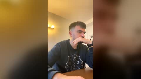 lander920612 online show from 02-16-26, 09:49